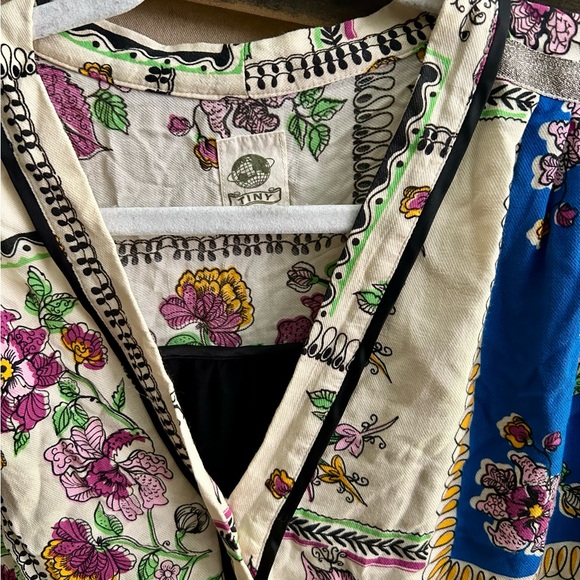 COPY - Tiny by Anthropologie Boho Faux Wrap Top Floral Print SZ Smalll - Picture 3 of 6